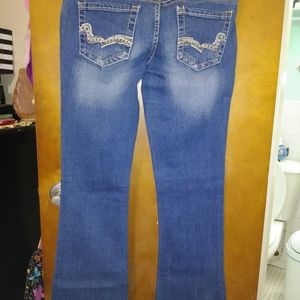 reign womans jeans